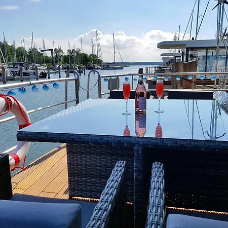 Hausboot Marama - Lp10