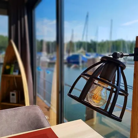 Botel Hausboot Marama - Lp10 Peenemunde